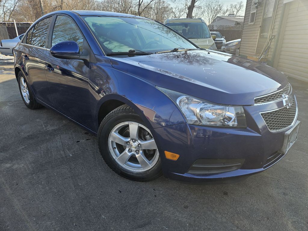 2013 Chevrolet Cruze Image 3