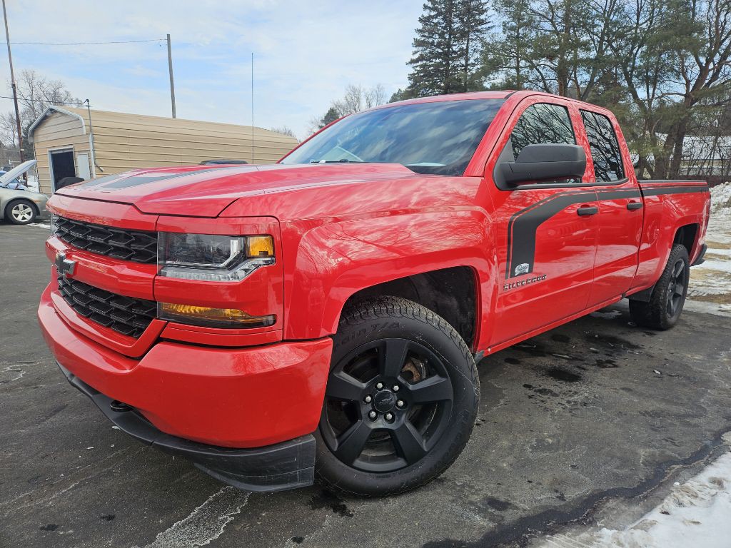 2017 Chevrolet Silverado 1500 Image 1