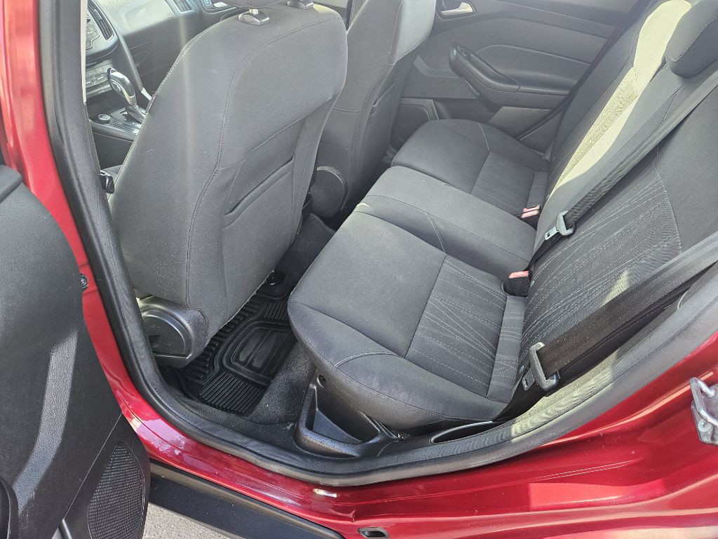 2015 Ford Focus Image 13