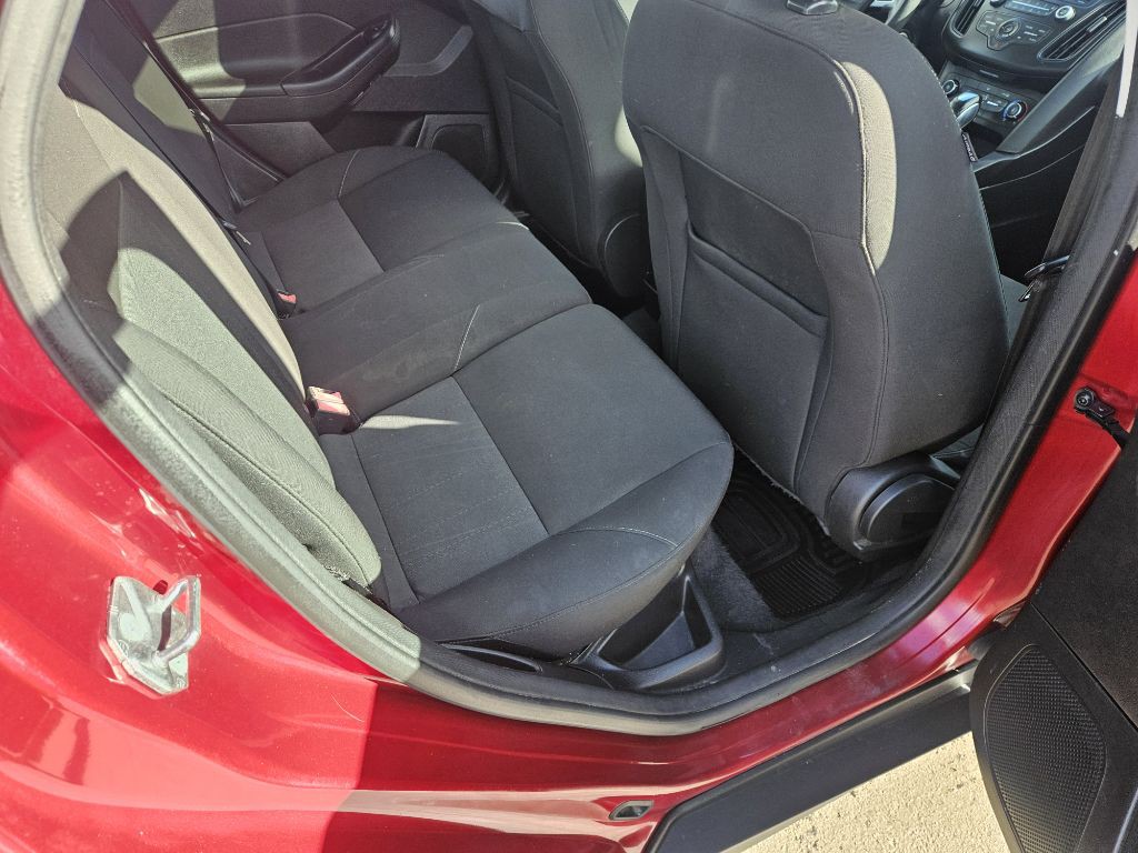 2015 Ford Focus Image 15
