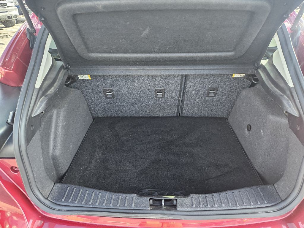 2015 Ford Focus Image 19