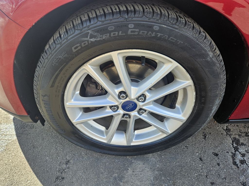 2015 Ford Focus Image 22