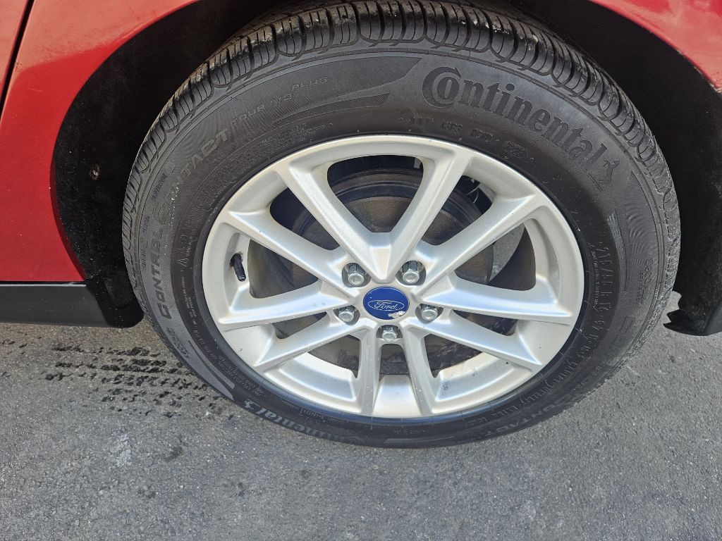 2015 Ford Focus Image 23