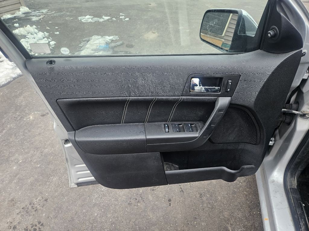 2011 Ford Focus Image 12