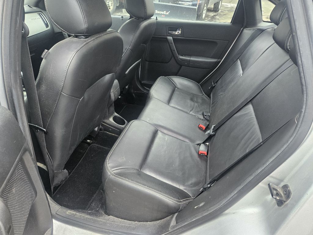 2011 Ford Focus Image 14
