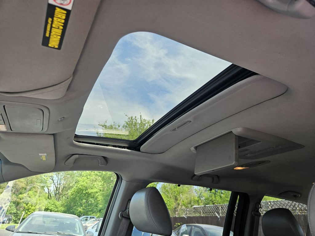2010 Honda Odyssey Image 19