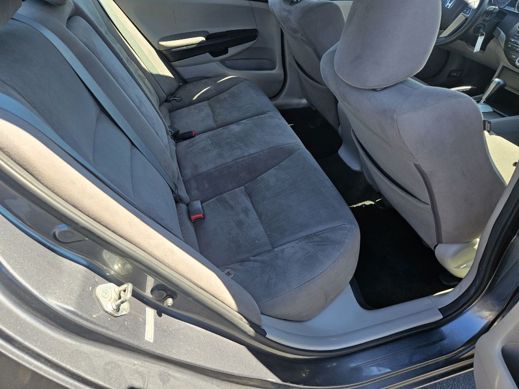 2011 Honda Accord Image 15