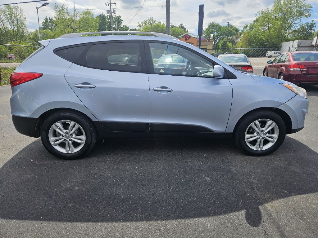 2011 Hyundai Tucson Image 6