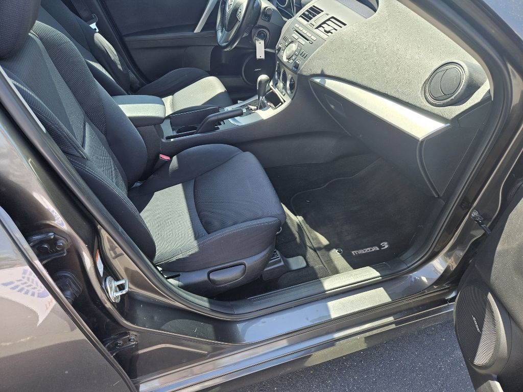 2010 Mazda Mazda3 Image 15