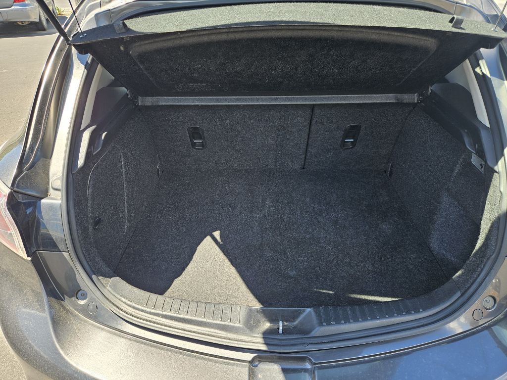 2010 Mazda Mazda3 Image 17
