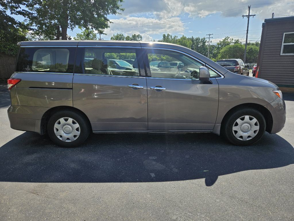 2015 Nissan Quest Image 6