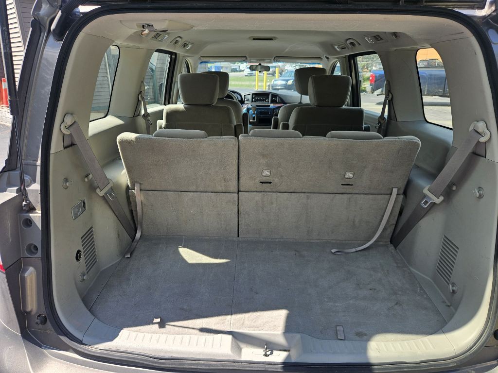 2015 Nissan Quest Image 18