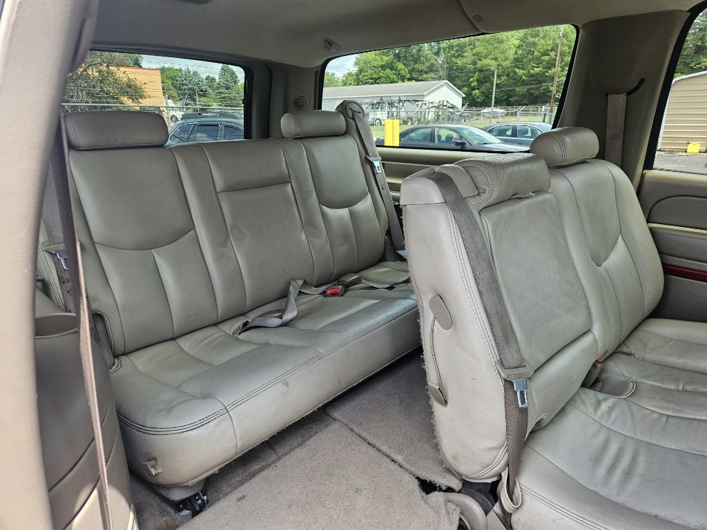 2005 Chevrolet Suburban Image 19