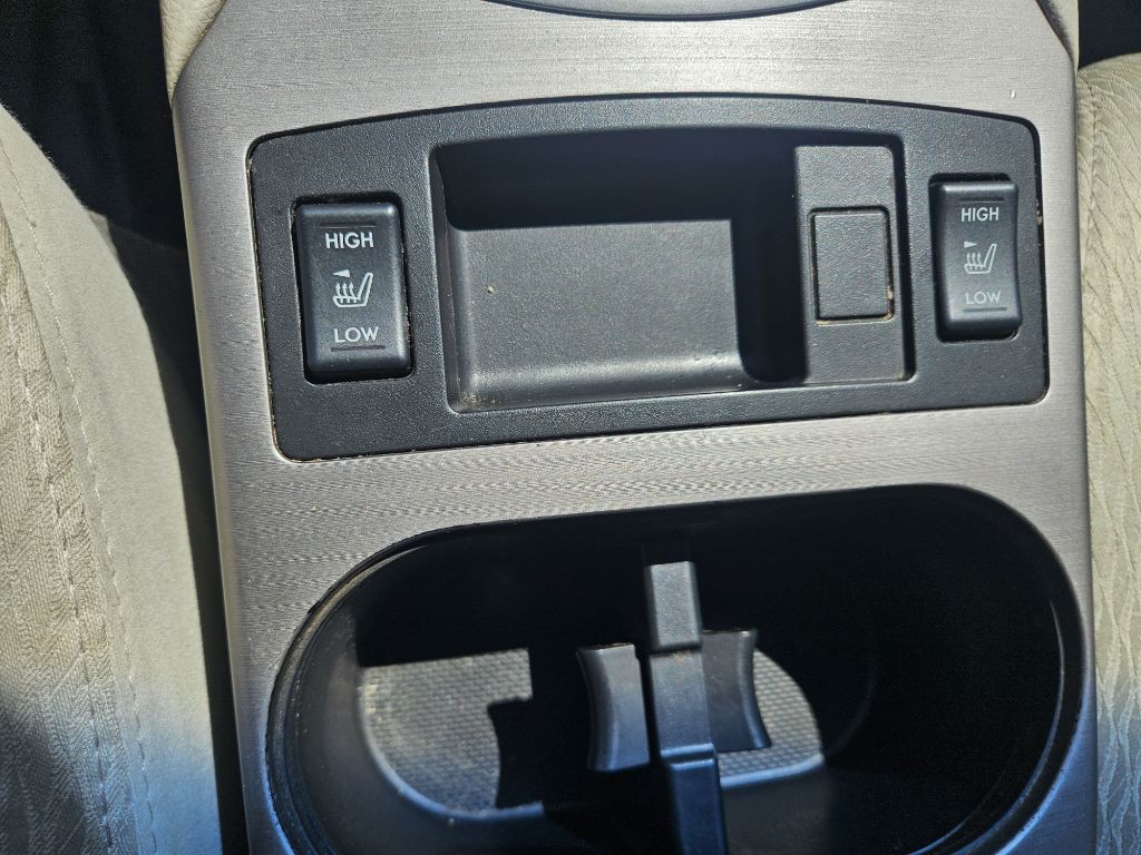 2012 Subaru Outback Image 14