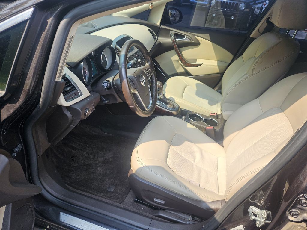2012 Buick Verano Image 11