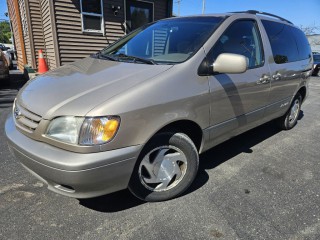 Image for 2002 Toyota Sienna LE ID: 7641450