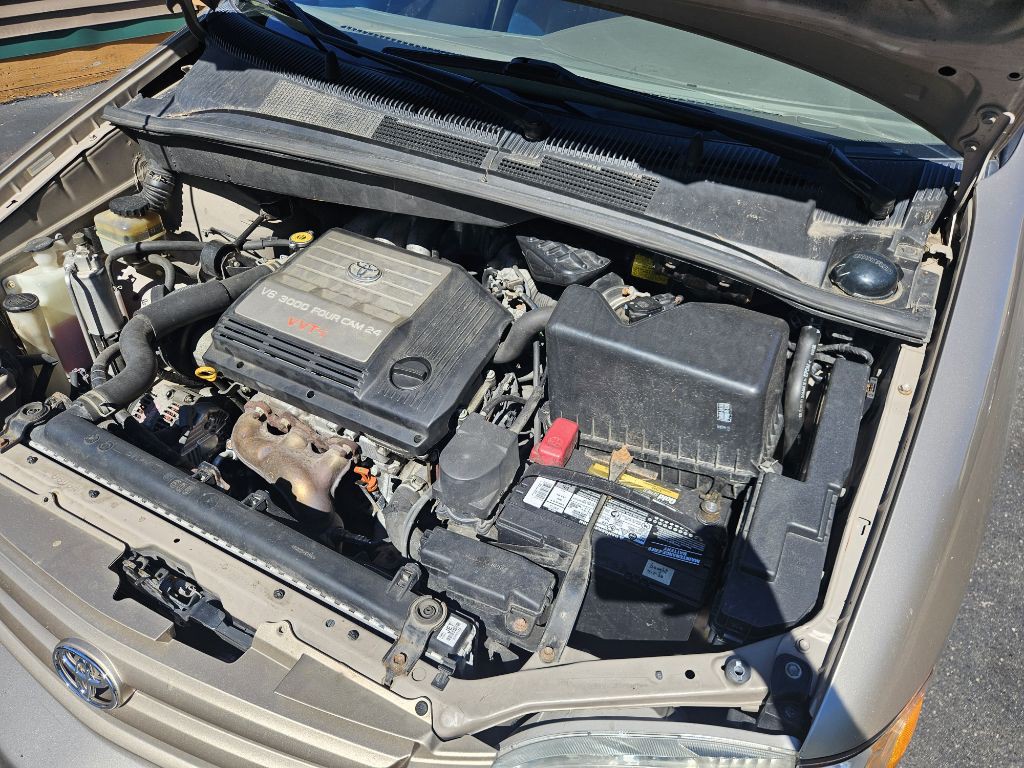2002 Toyota Sienna Image 19