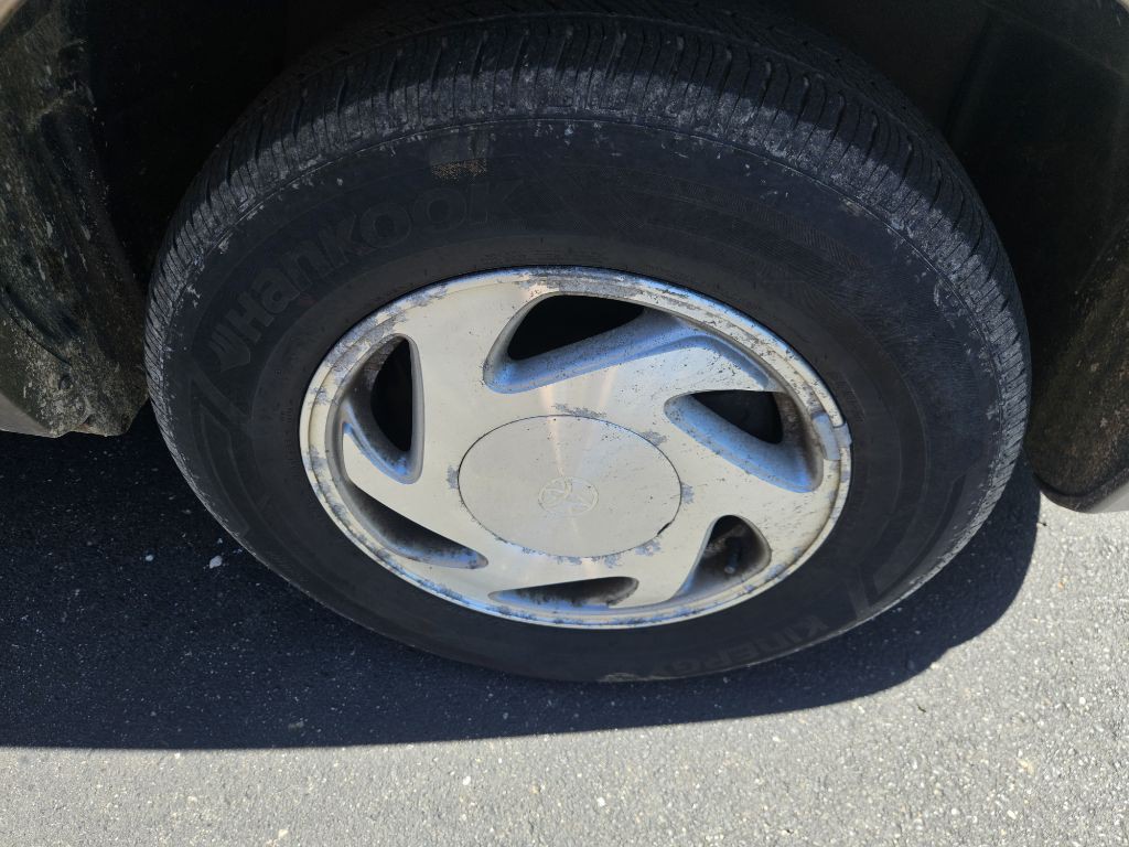 2002 Toyota Sienna Image 24