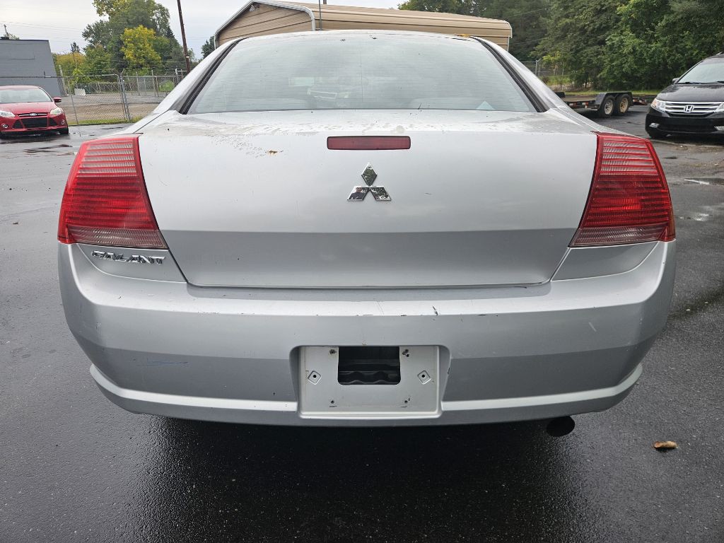 2006 Mitsubishi Galant Image 8
