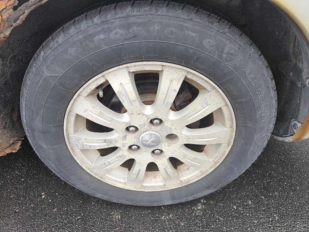 2006 Mitsubishi Galant Image 20