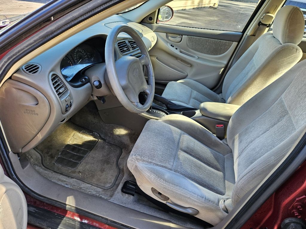 2002 Oldsmobile Alero Image 12