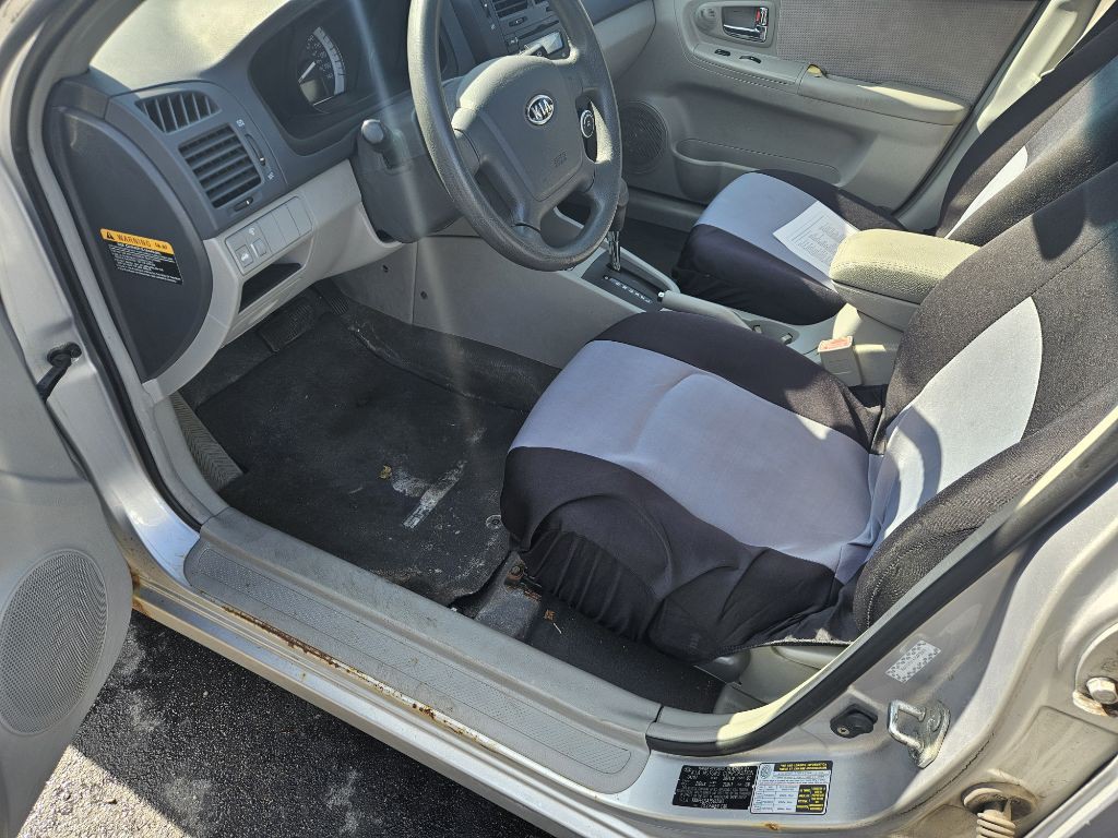 2007 Kia Spectra Image 11
