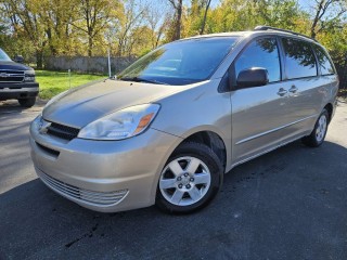 Image for 2005 Toyota Sienna CE ID: 7733337
