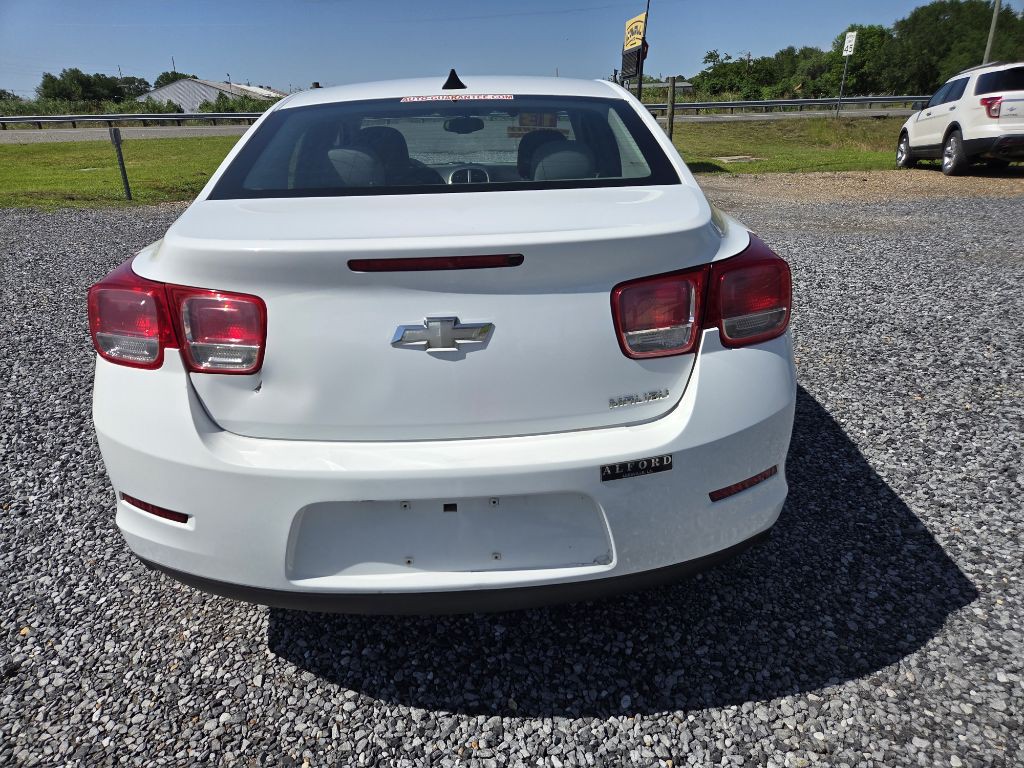 2013 Chevrolet Malibu Image 3