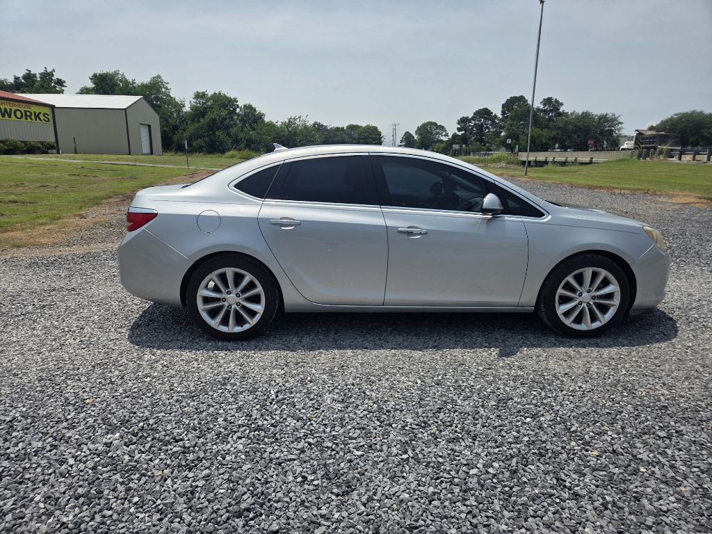 2014 Buick Verano Image 2