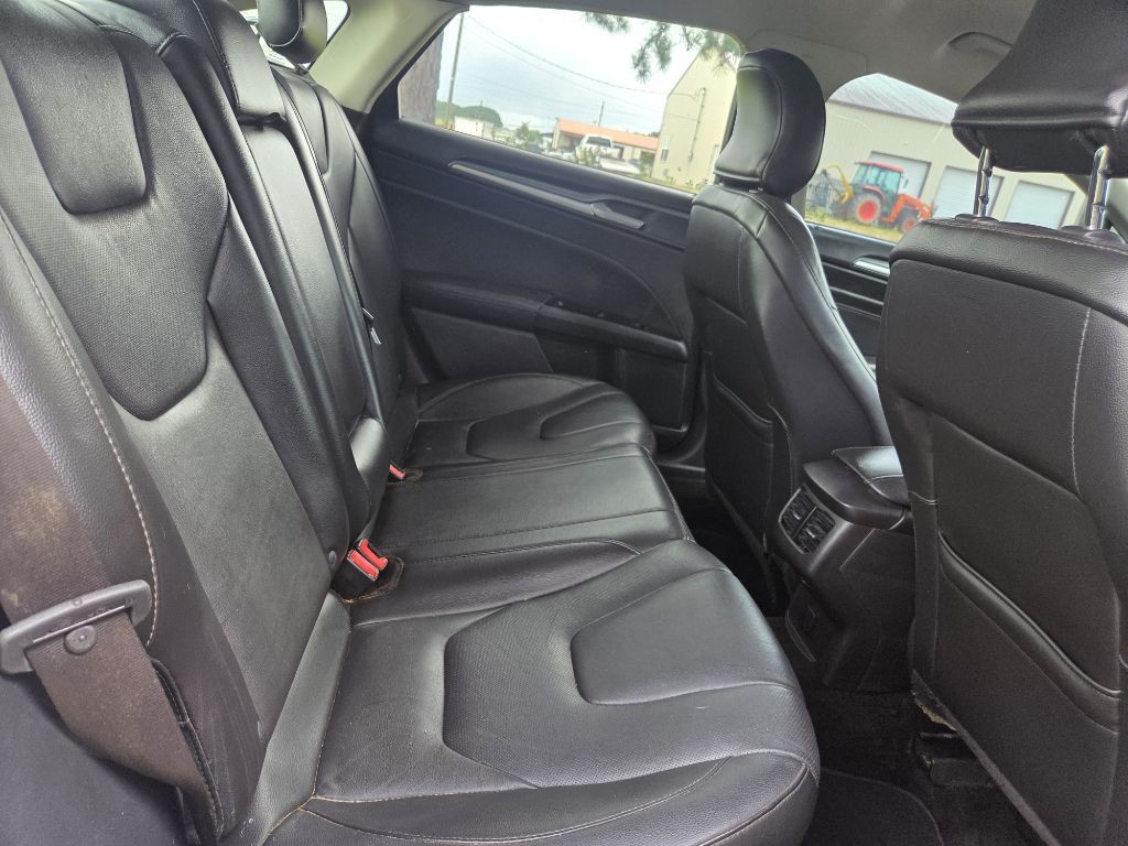 2016 Ford Fusion Image 8