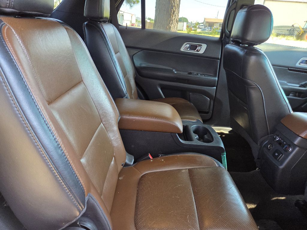 2011 Ford Explorer Image 9