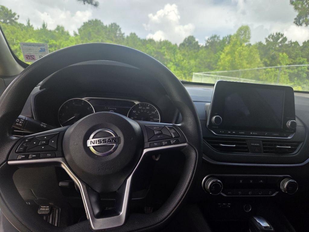 2020 Nissan Altima Image 5