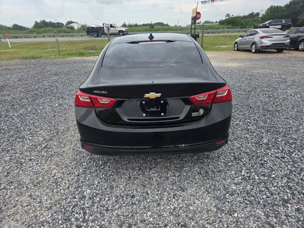 2018 Chevrolet Malibu Image 3