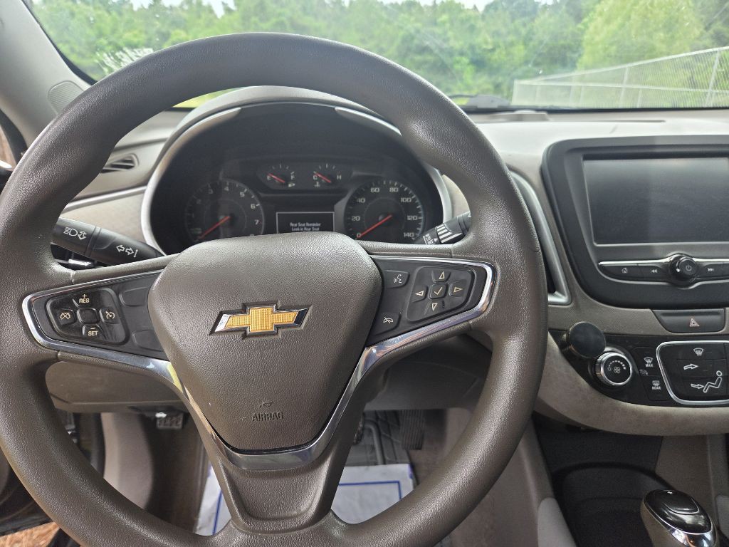 2018 Chevrolet Malibu Image 5