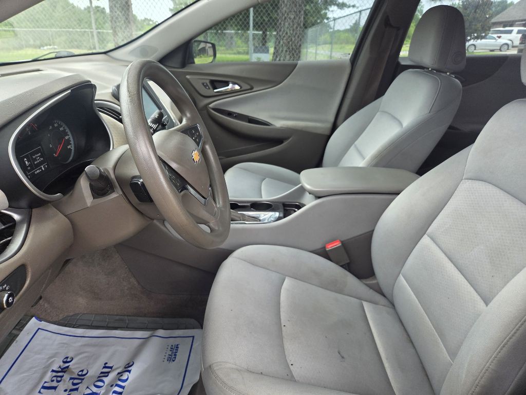 2018 Chevrolet Malibu Image 6