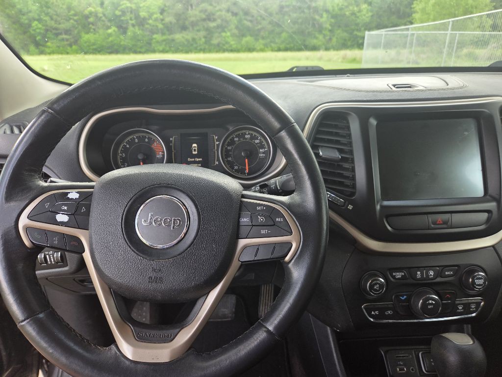 2016 Jeep Cherokee Image 6
