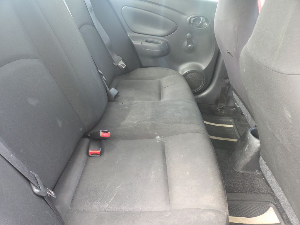 2017 Nissan Versa Image 7