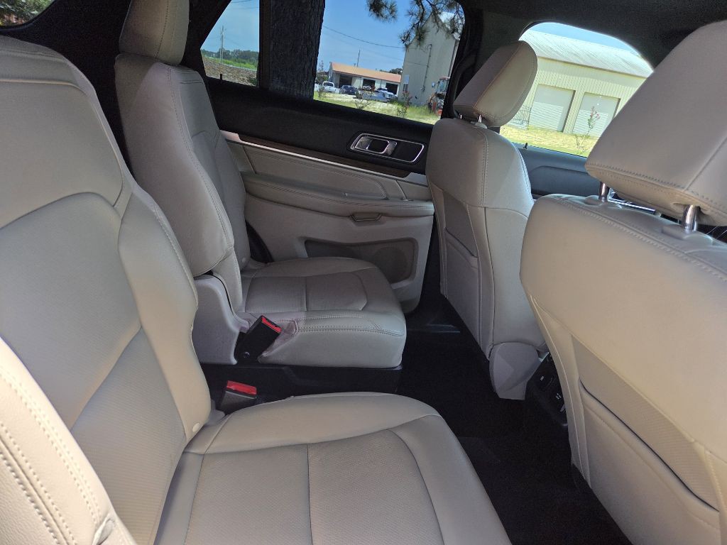 2018 Ford Explorer Image 9
