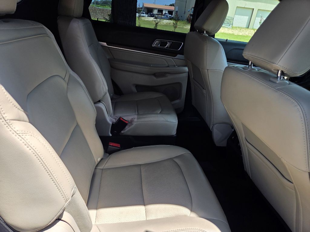 2018 Ford Explorer Image 10