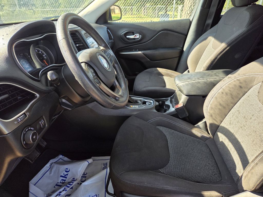 2019 Jeep Cherokee Image 5
