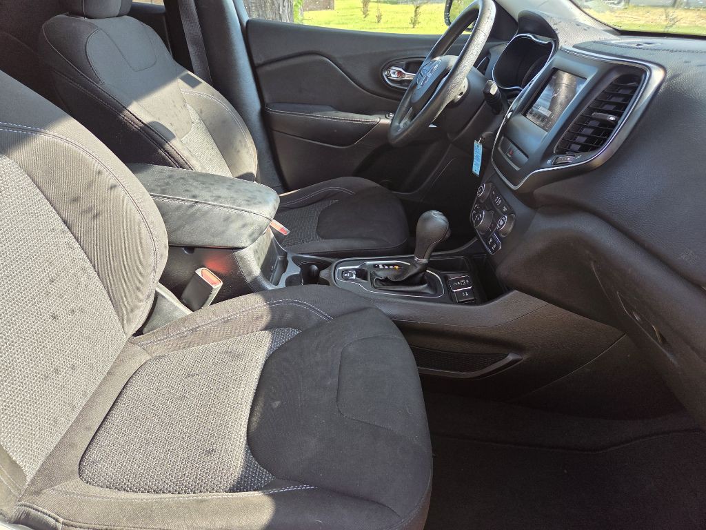 2019 Jeep Cherokee Image 9