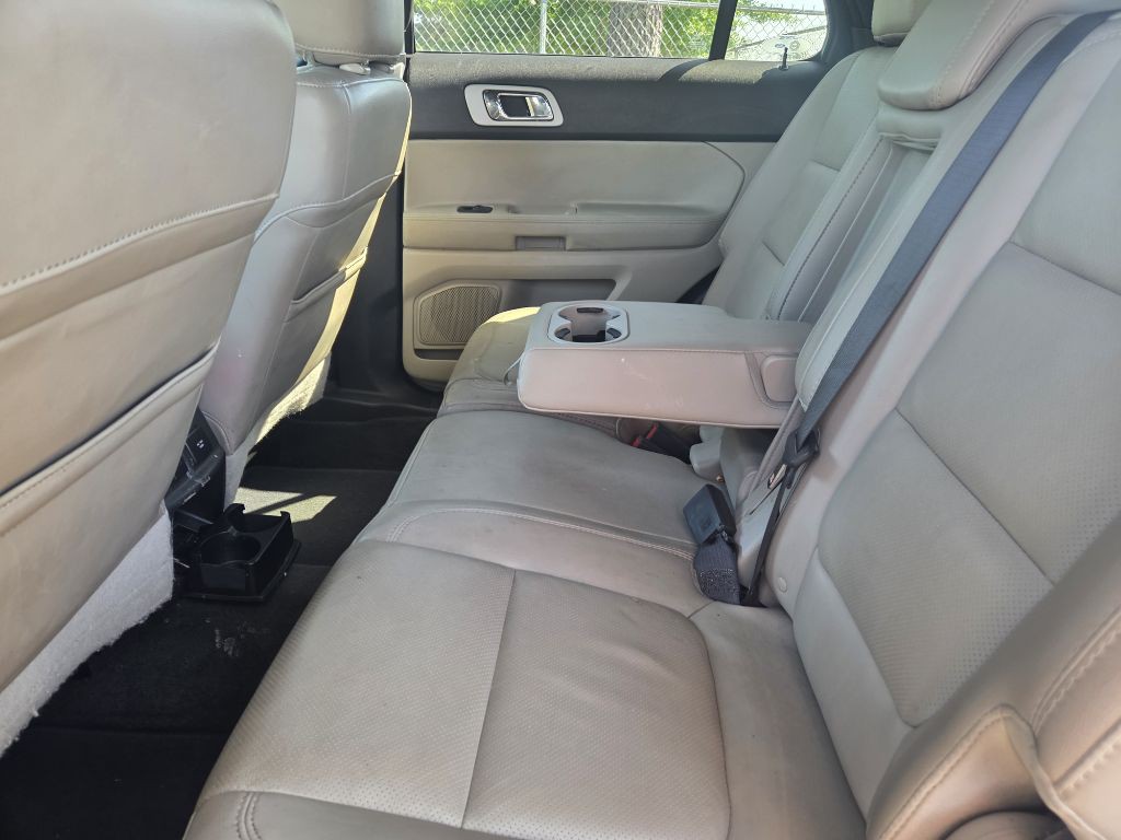 2015 Ford Explorer Image 7