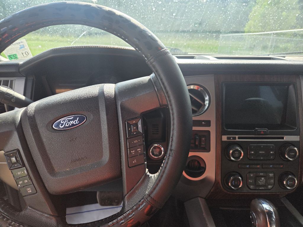 2017 Ford Expedition Image 4