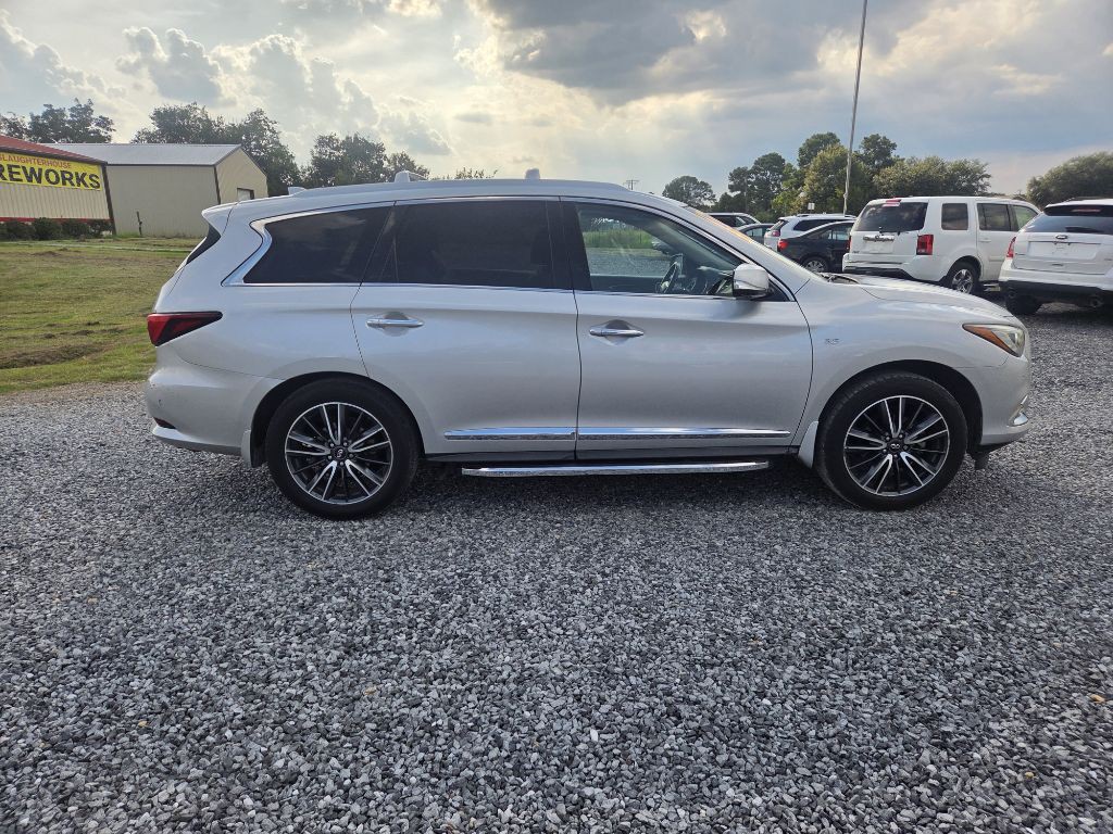 2017 INFINITI QX60 Image 2