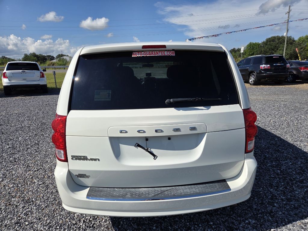 2013 Dodge Grand Caravan Image 2