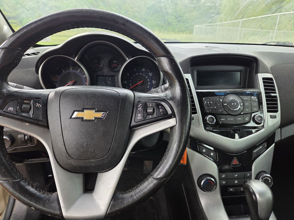 2014 Chevrolet Cruze Image 5