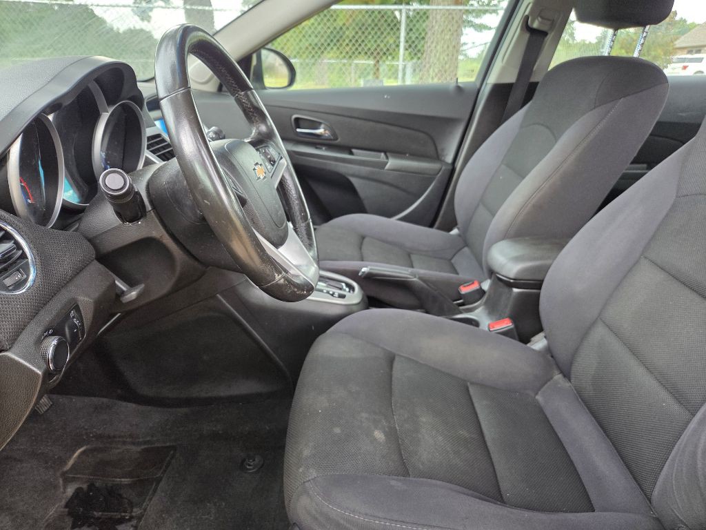 2014 Chevrolet Cruze Image 6