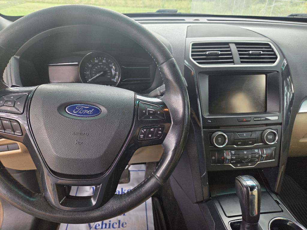 2016 Ford Explorer Image 5