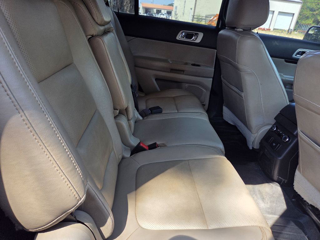 2015 Ford Explorer Image 10