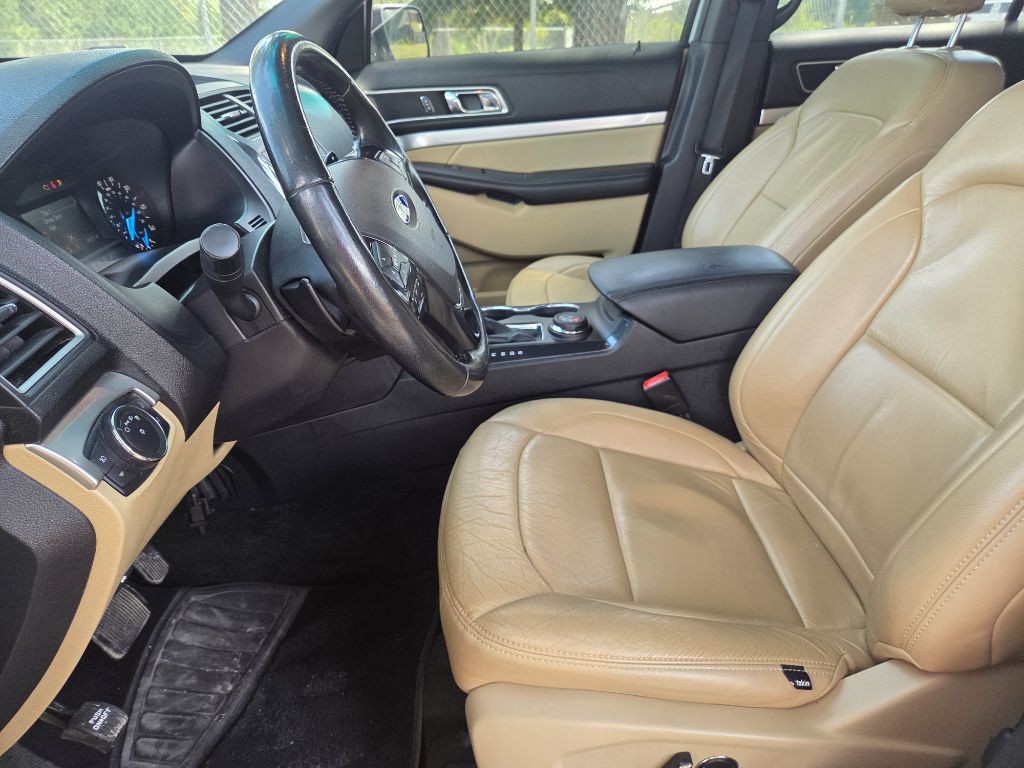 2016 Ford Explorer Image 6